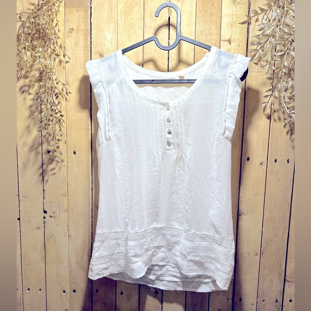 White top